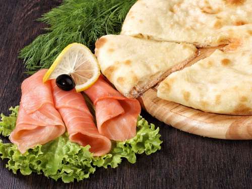 Осетинский пирог с горбушей и сыром 750 г.