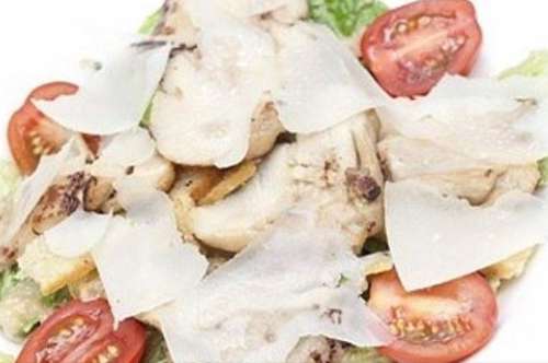Салат «Цезарь» с курицей 230 г