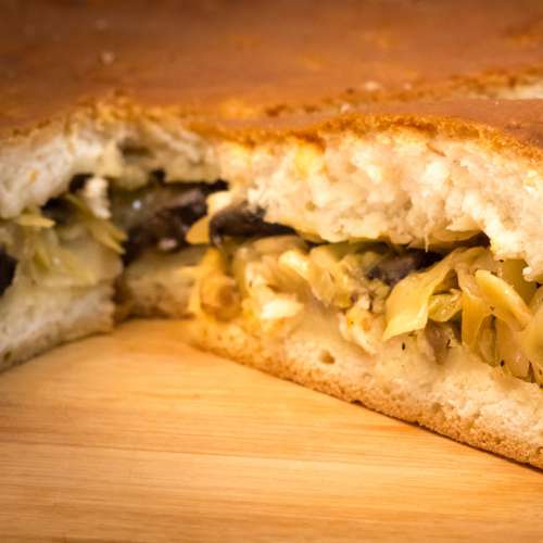 Пирог с капустой и грибами