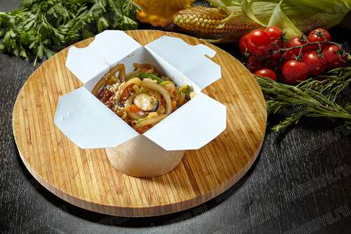 Wok с морепродуктами 340