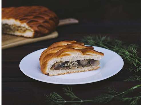 Пирог сытный, с грибами, 1 кг.