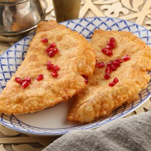 Домашние чебуреки с курицей