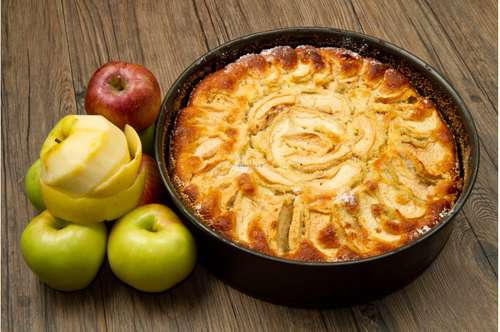 Пирог сдобный с яблоком и корицей 1 кг