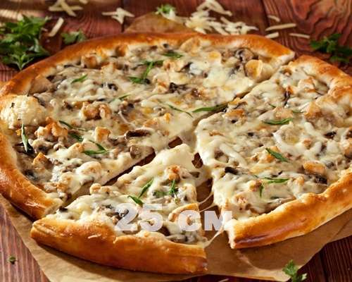 Пицца Жульен с курицей (25 см) 450 гр.