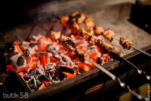 Шашлык из свинины(шейка) 100 гр