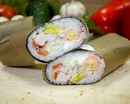 СушиРрито с копченой курицей 400 гр