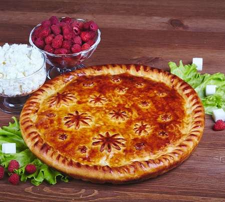 Русский пирог с малиной и творогом 1000 гр