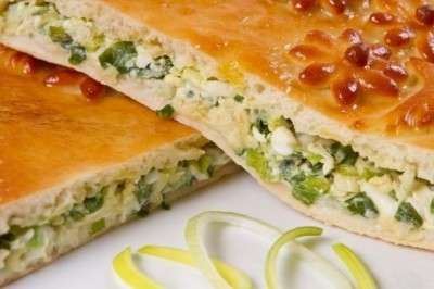 Пирог с яйцом и зеленым луком 900 г.