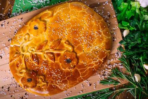 Пирог с сайрой и рисом