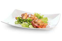 Теплый салат с курицей 200 г