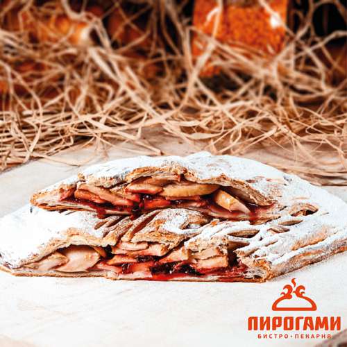 Пирог с яблоком и смородиной 1,450 г.
