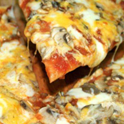 Pizza regina (пицца с грибами и ветчиной) 42 см, 1100 г.