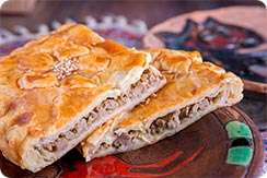 Пирог с мясом слоеный 1 кг