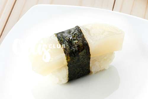 Суши с гребешком