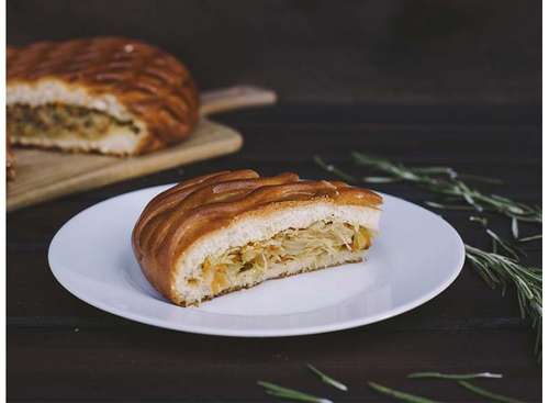 Пирог сытный, с капустой, 0,5 кг.