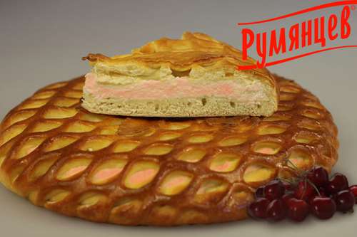 Сладкий пирог с творогом и вишней 450 г