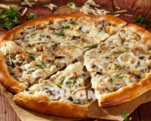 Пицца Жульен с курицей (30 см) 690 гр.