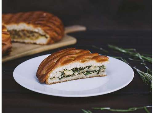 Пирог сытный, с зеленым луком и яйцом, 0,5 кг.