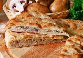 Осетинские пироги С картофелем и грибами 1000 г.