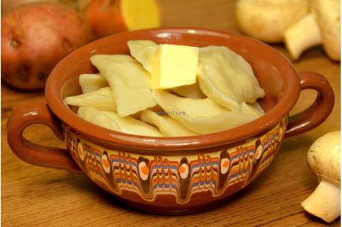 Вареники с картошкой и грибами  320 гр.