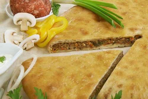 Осетинский пирог с мясом и овощами 800 г