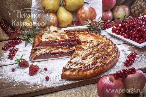 Пирог с вишней 1500 г.