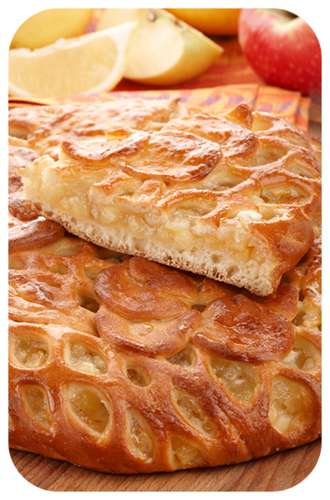 Сладкий пирог с лимоном и яблоком 1200 г .